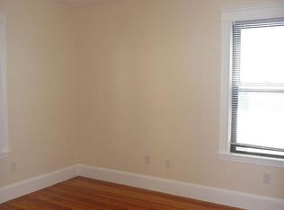 3 Harris St #1R, Somerville, MA 02143