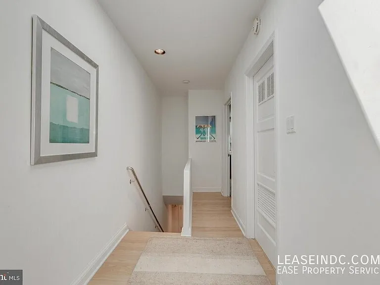 2503 I St NW — Photo 15