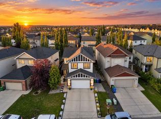58 S Copperleaf Ter SE, Calgary, AB T2Z 0H9