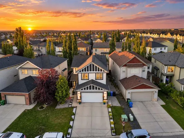 58 S Copperleaf Ter SE, Calgary, AB T2Z 0H9