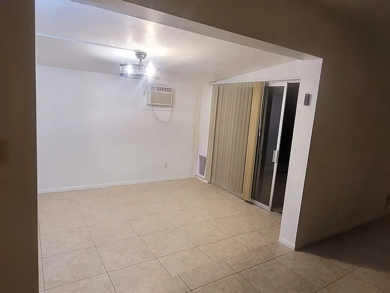 616 N Freestone Cir — Photo 27