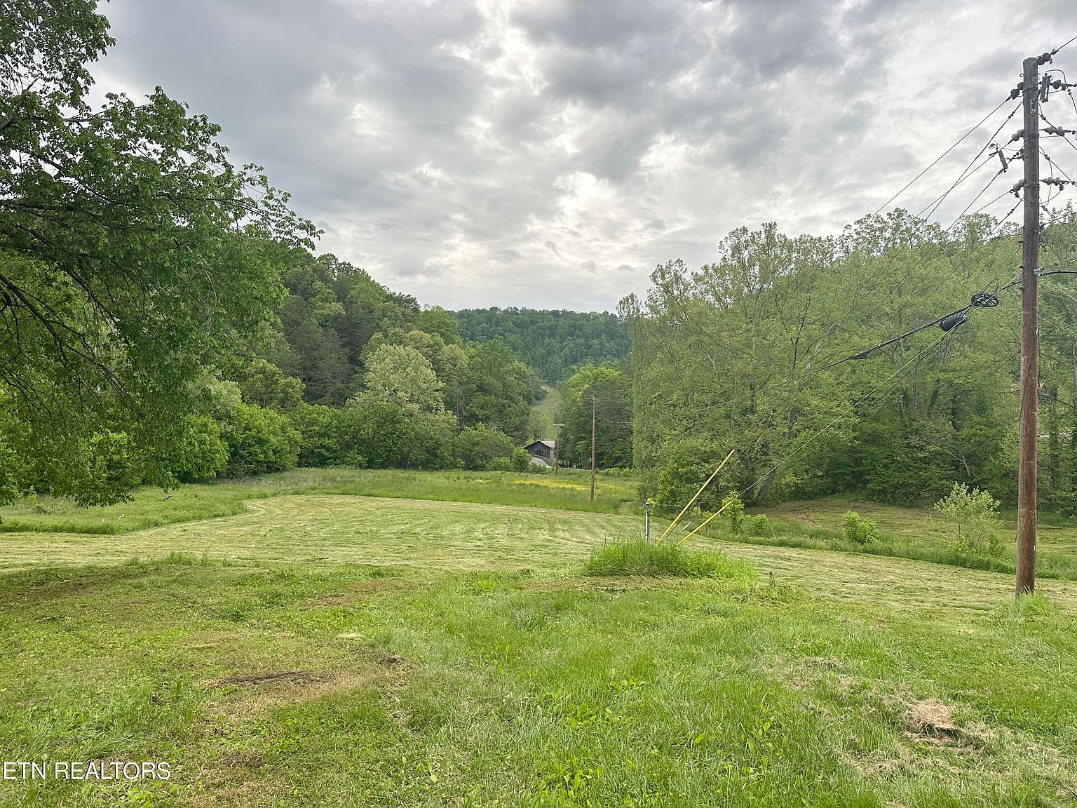 1623 Tater Valley Rd, Washburn, TN 37888 | Zillow