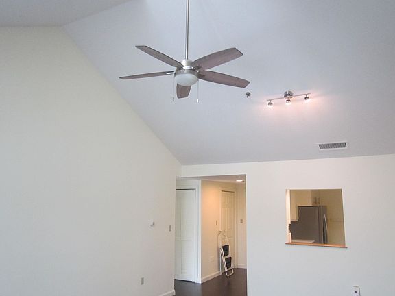 4th image of 3212 Heatherwood UNIT 3212