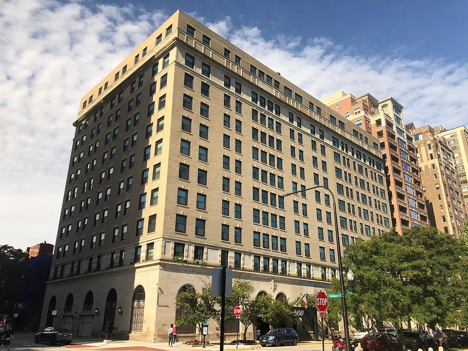 1st image of 2100 N Lincoln Park W #9E