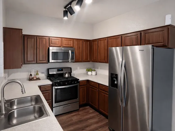 The Cliffs at Lone Mountain