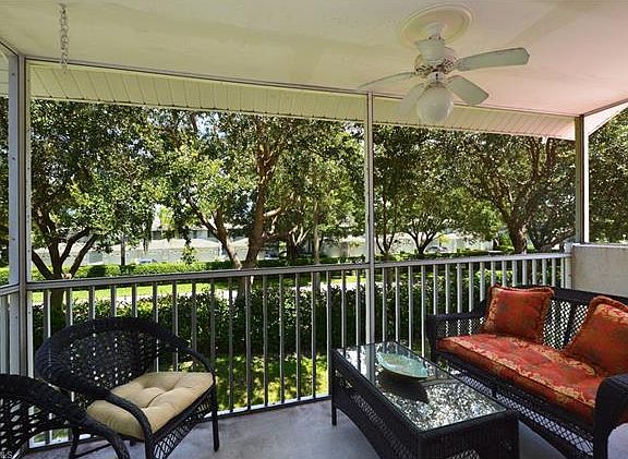 5th image of 661 Windsor Sq APT 202