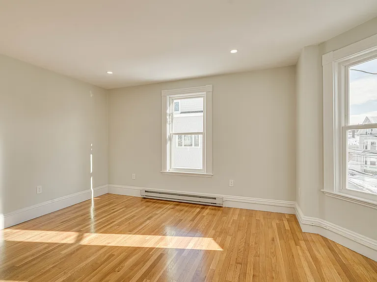 11 Willow Ave #2 — Photo 8