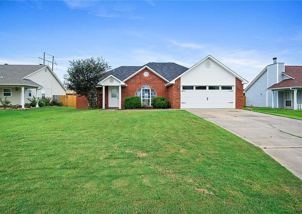 1st image of 1218 Topaz Way