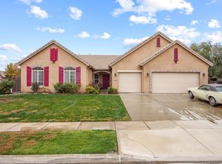2945 S Arkle Ct, Visalia, CA