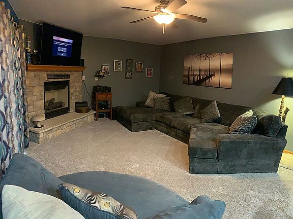 4th image of 209 Willow Ln