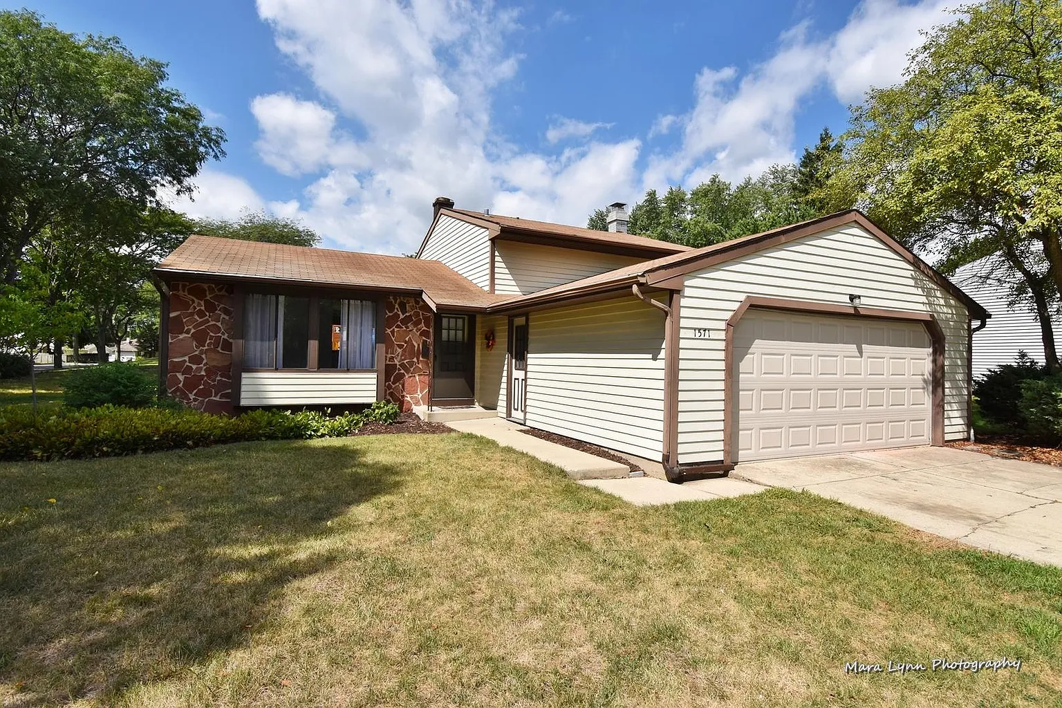 1571 S Tyler Rd photo 1