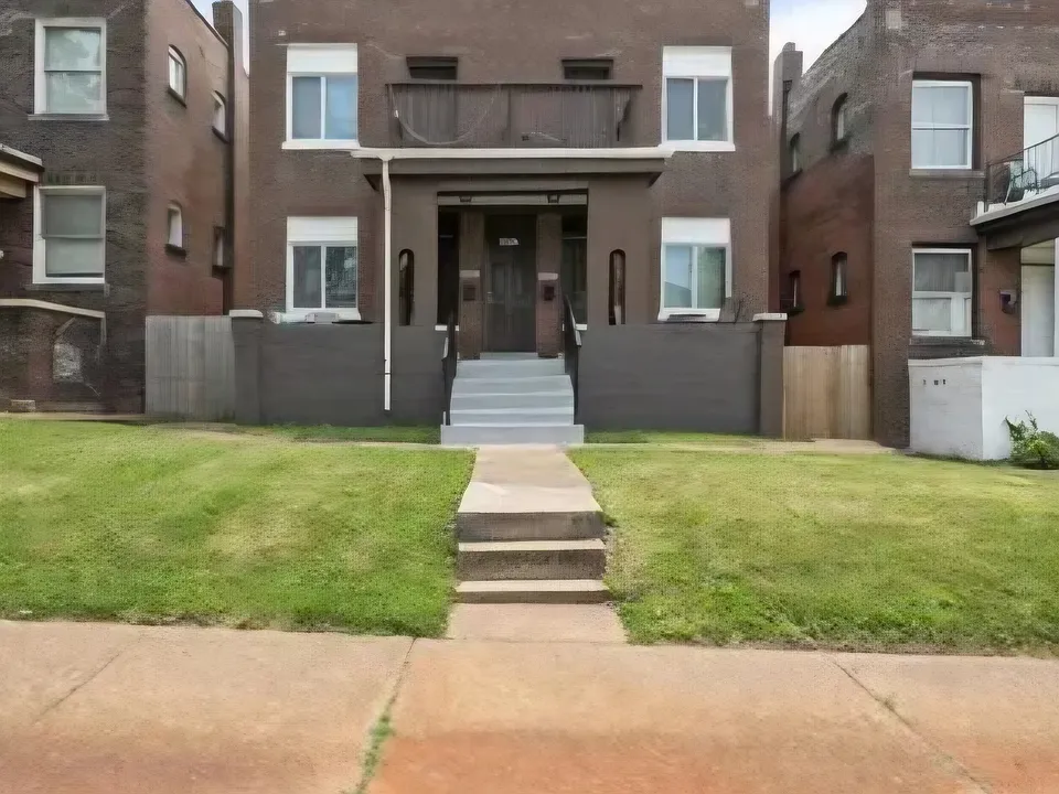 4000 Keokuk St #1F