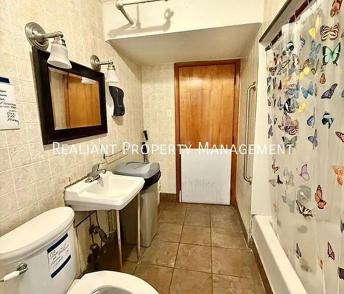312 W State St #4 — Photo 14