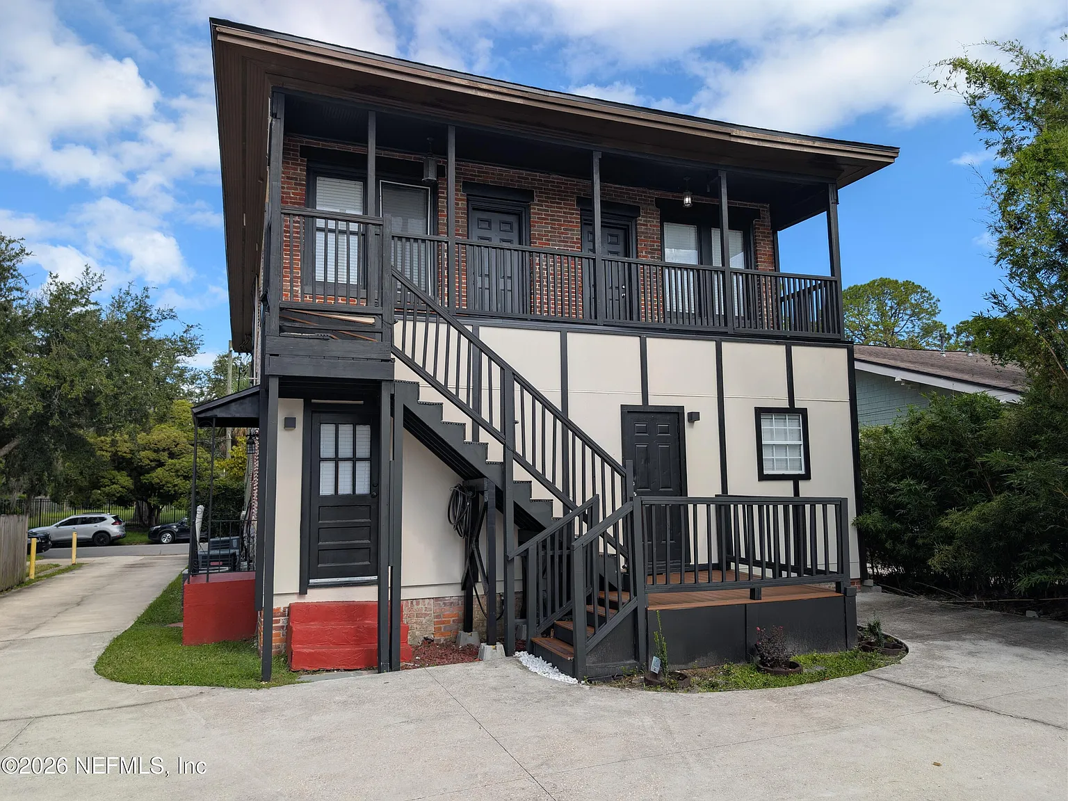 1 bed, 1.0 bath, 600 sqft, $1,195 — Photo 1