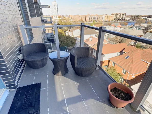 37 West End Avenue image 13 of 38