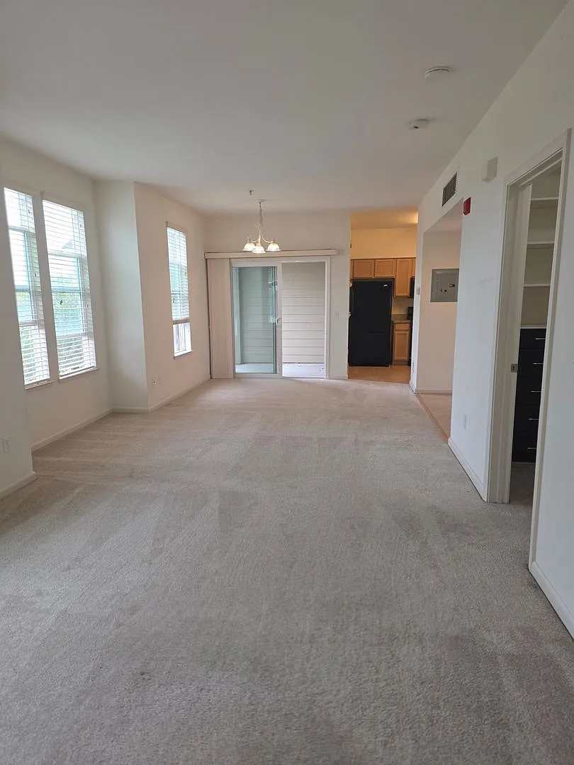 212 Pacifica Blvd #202. Watsonville, CA 95076 - Studio apartment — Photo 3