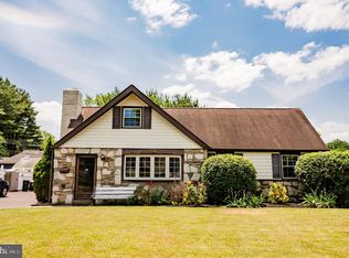 202 Paul Ln, Warminster, PA 18974