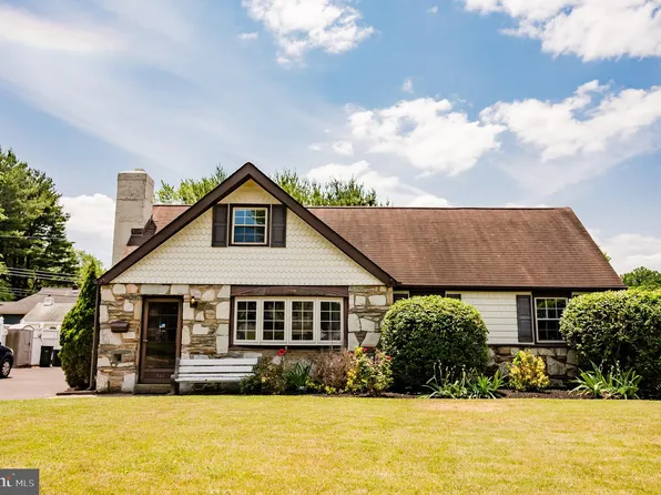 202 Paul Ln, Warminster, PA 18974