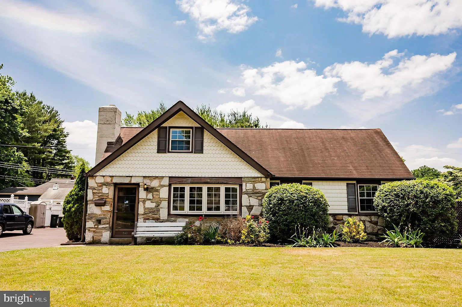 202 Paul Ln photo 1