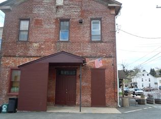 628 W Market St APT 4, Marietta, PA