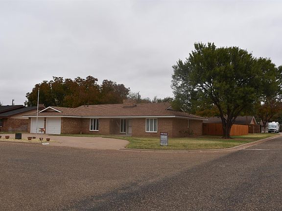 2nd image of 1907 Helen Dr
