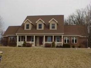 6856 W Rockwood Ln, New Palestine, IN 46163
