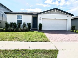 909 Cambridge Dr, Winter Haven, FL 33881