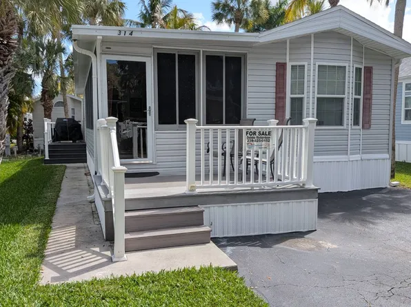 3100 North Rd #314, Naples, FL 34104