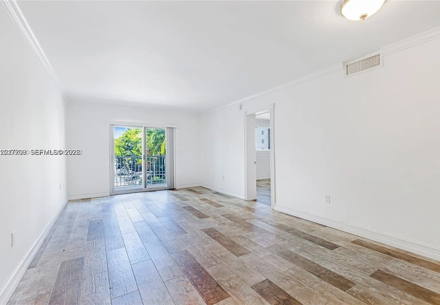 Arcadia Condo — Photo 3