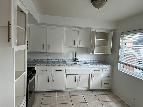 5th image of 851 W 169th St