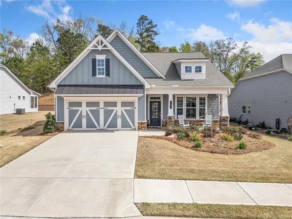 221 Hickory Bluffs Pkwy, Canton, GA 30114