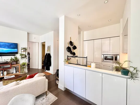 25 Broad Street image 10 of 27