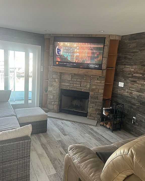 1st image of 780 Tunney Point Dr