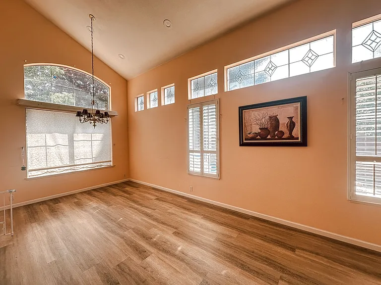 3718 Angus Way — Photo 4