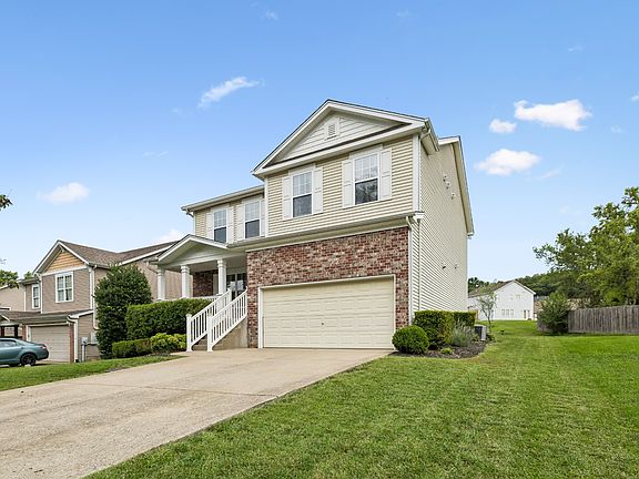 3rd image of 121 Cavalier Dr