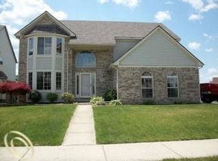 24766 Brentwood Dr, Brownstown, MI 48183