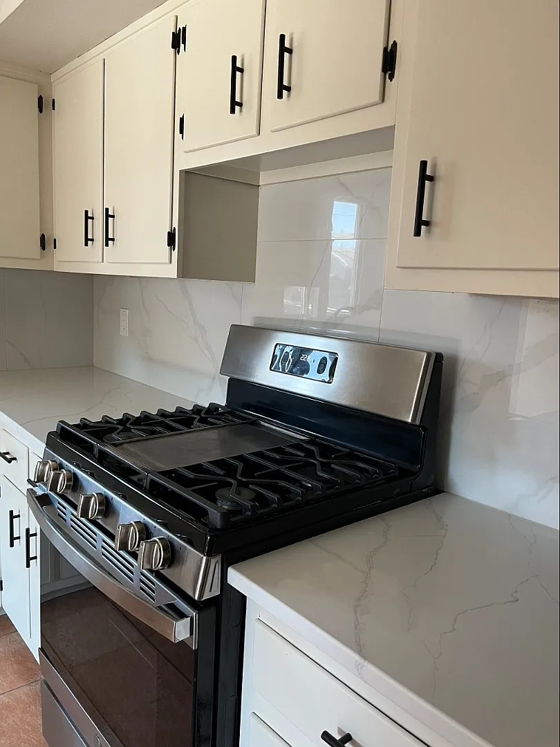 3 bed, 1700 sqft, $3,400 — Photo 3