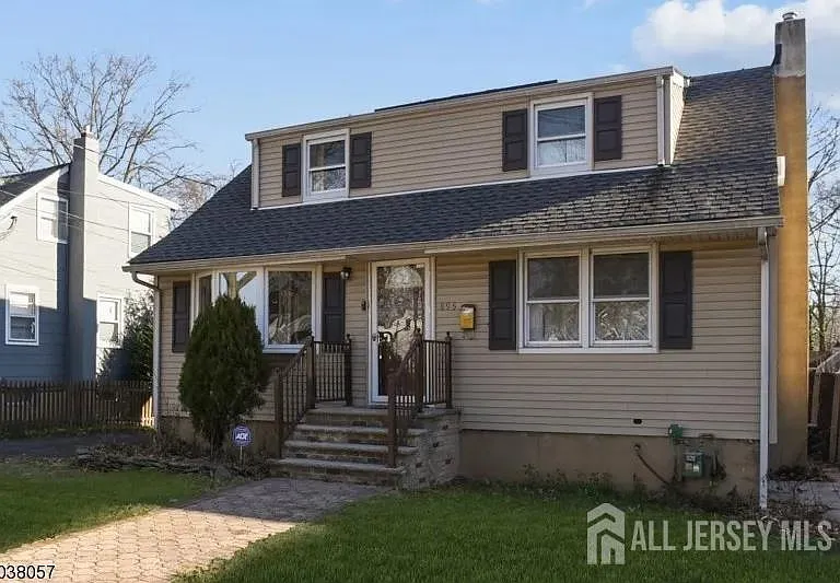 895 Madison Ave — Photo 1