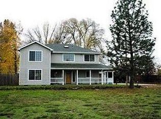 3650 New Ray Rd, Central Point, OR 97502