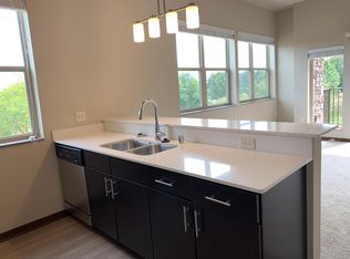 5414 Mineral Point Rd #317, Madison, WI 53705