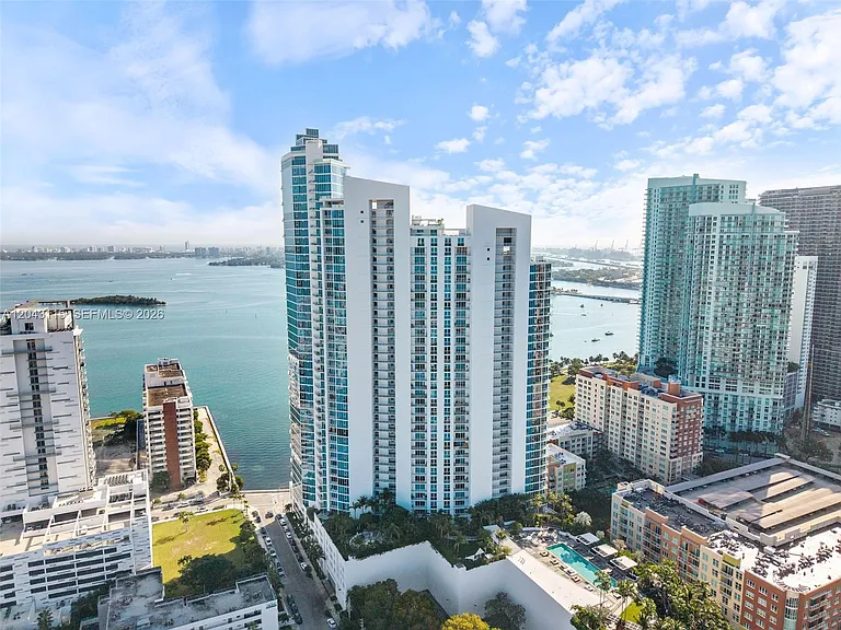 2020 N Bayshore Dr #3510 — Photo 36