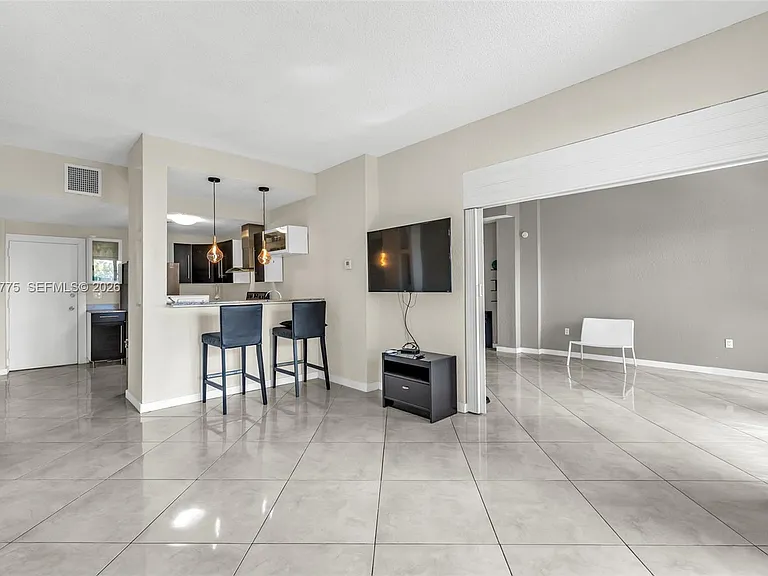 11111 Biscayne Blvd #116 — Photo 4