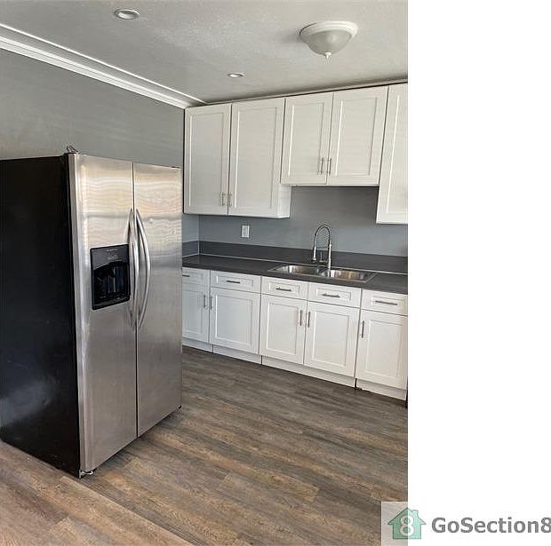 1st image of 612 W 77th St #612