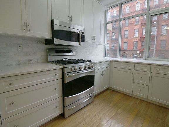 2nd image of 20 W 131st St #2