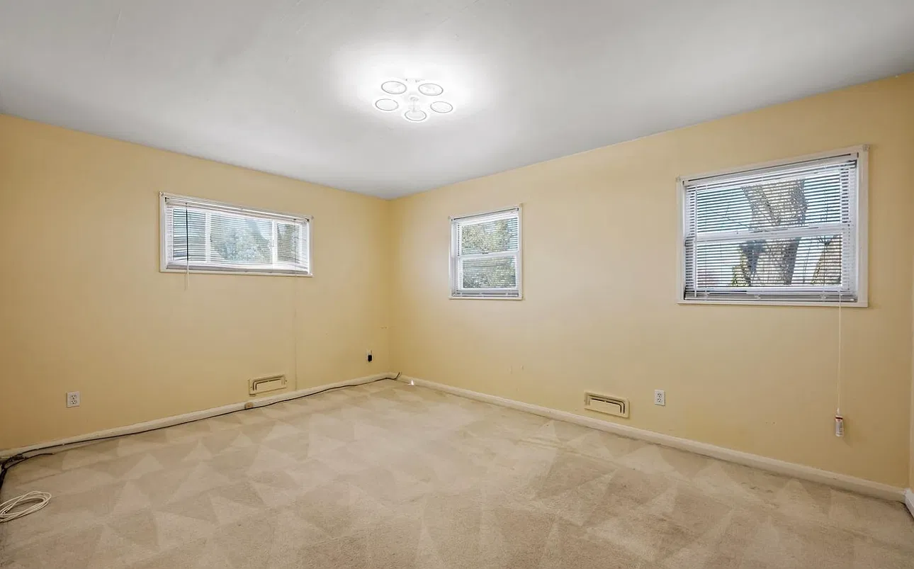 5 bed, 1508 sqft, $3,200 — Photo 3