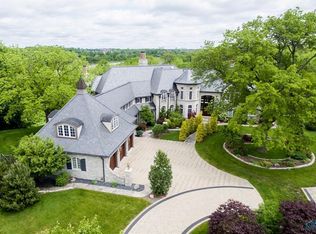 3395 Riverwood Ct, Perrysburg, OH 43551