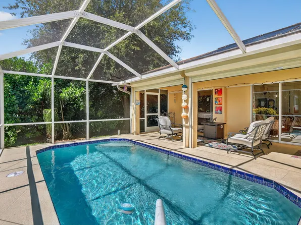 5 Tahiti Rd, Marco Island, FL 34145