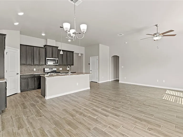1353 Trent Park Ln — Photo 8