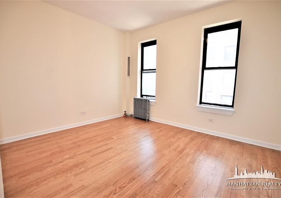 2nd image of 516 E 79th St APT 4B