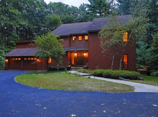 10 Beechridge Rd, Clifton Park, NY 12065